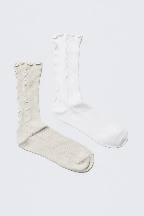 2-Pack Reverse Crew Socks – Dusty Grey & White 2-Pack Reverse Crew Socks – Dusty Grey & White