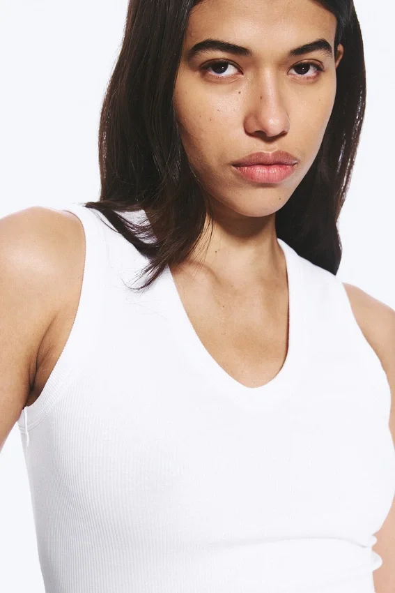 2-Pack Ribbed V-Neck Tank Top – White 2-Pack Ribbed V-Neck Tank Top – White