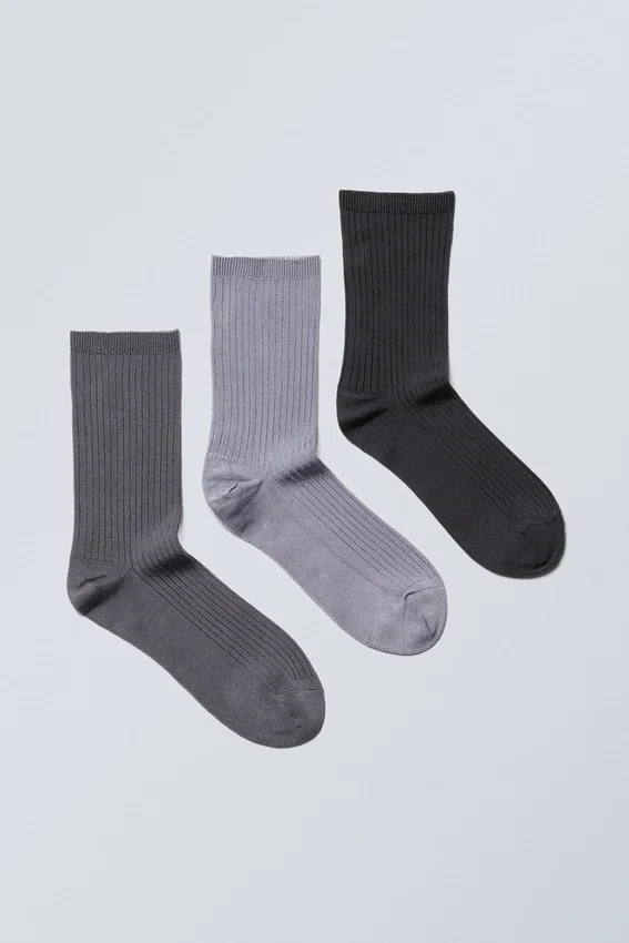 3-Pack Lova Shiny Socks – Dark Grey, Light Grey, Black 3-Pack Lova Shiny Socks – Dark Grey, Light Grey, Black
