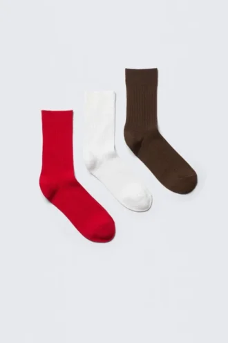 3-Pack Ribbed Crew Socks – Red/White/Brown 3-Pack Ribbed Crew Socks – Red/White/Brown