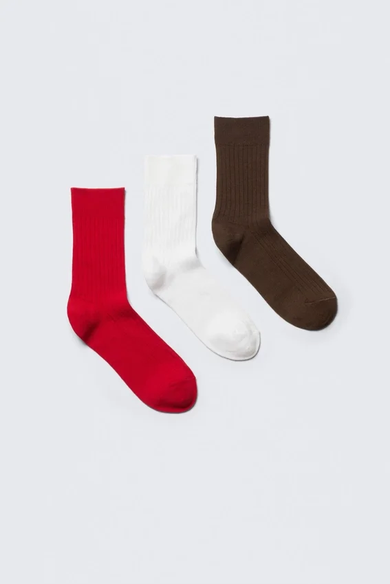 3-Pack Ribbed Crew Socks – Red/White/Brown 3-Pack Ribbed Crew Socks – Red/White/Brown