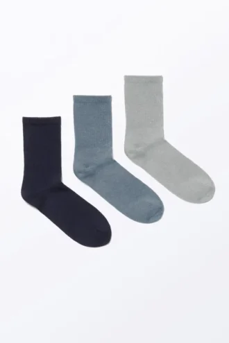 3-Pack Ribbed Socks – Dark Blue/Dusty Blue/Grey 3-Pack Ribbed Socks – Dark Blue/Dusty Blue/Grey