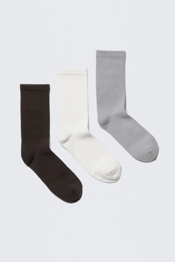 3-Pack Ribbed Sporty Crew Socks – Black/White/Grey 3-Pack Ribbed Sporty Crew Socks – Black/White/Grey