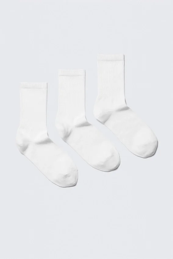 3-Pack Ribbed Sporty Crew Socks – White 3-Pack Ribbed Sporty Crew Socks – White