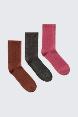 3-Pack Ribbed Washed Crew Socks – Rust/Black/Pink