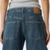 Abell Mid Rise Regular Barrel Jeans – Gnarly Blue – Medium Blue Abell Mid Rise Regular Barrel Jeans – Gnarly Blue – Medium Blue