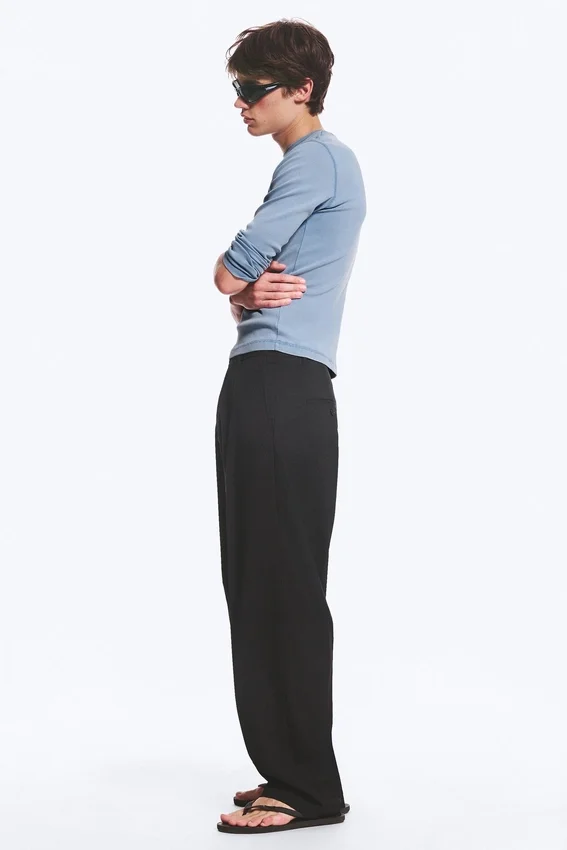 Alessi Relaxed Suit Trousers – Black Alessi Relaxed Suit Trousers – Black