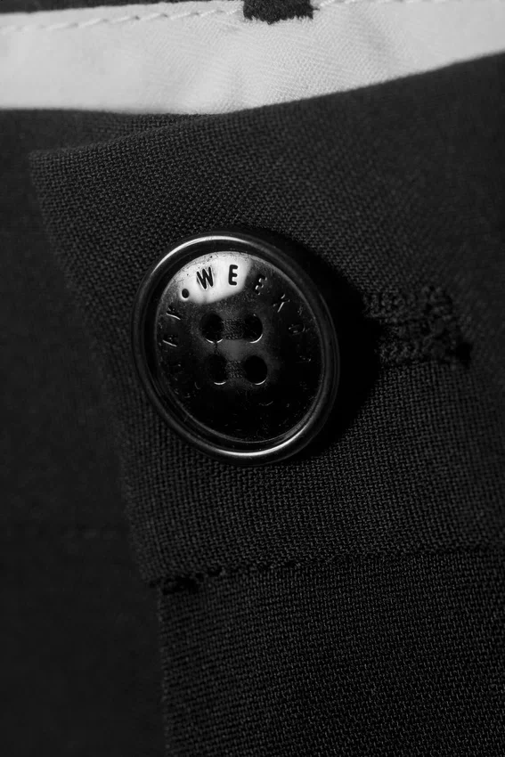 Alessi Relaxed Suit Trousers – Black Alessi Relaxed Suit Trousers – Black