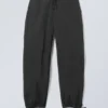 Alister Tracksuit Parachute Trousers – Black