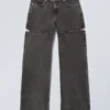 Ample Low Loose Cut Jeans – Black Tie