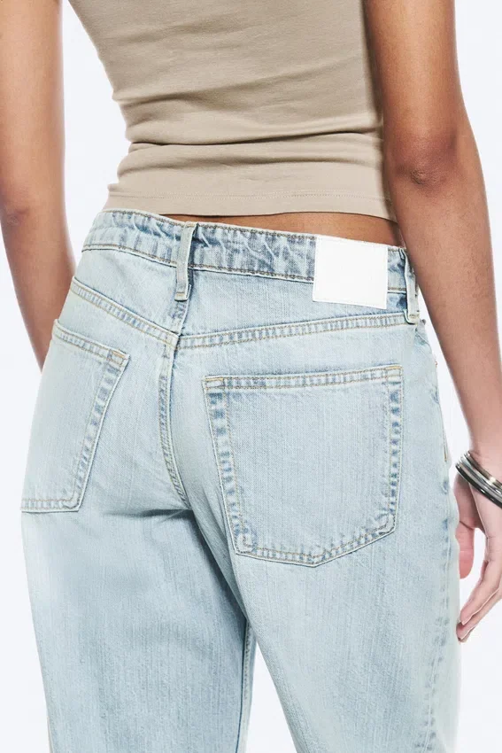 Ample Low Rise Loose Wide Jeans – Dream Blue – Light Blue Ample Low Rise Loose Wide Jeans – Dream Blue – Light Blue