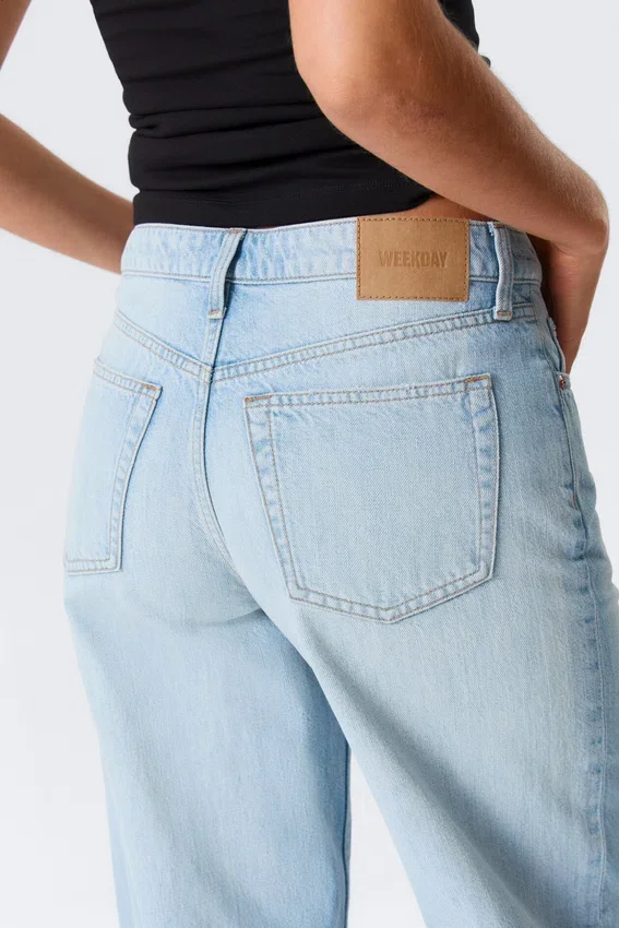 Ample Low Rise Loose Wide Jeans – Kimberley Blue – Light Blue Ample Low Rise Loose Wide Jeans – Kimberley Blue – Light Blue