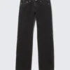 Arrow Low Rise Regular Straight Jeans – Tuned Black – Black