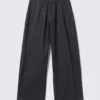 Astro Pleated Baggy Denim Trousers – Raw Indigo – Dark Blue
