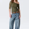 Asymmetric Off-Shoulder Three-Quarter Sleeve Top – Khaki Green Asymmetric Off-Shoulder Three-Quarter Sleeve Top – Khaki Green