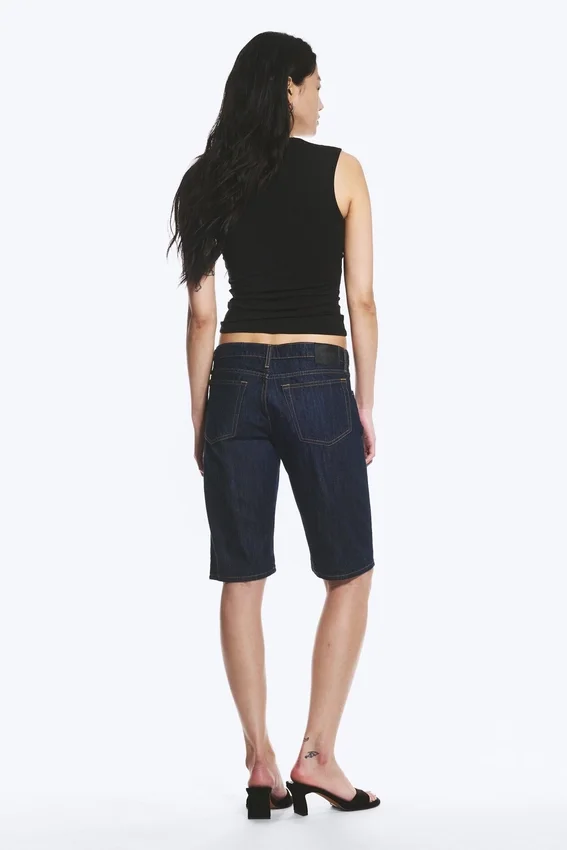 Atom Low Rise Regular Knee-Length Denim Shorts – Blue Rinse – Dark Blue Atom Low Rise Regular Knee-Length Denim Shorts – Blue Rinse – Dark Blue