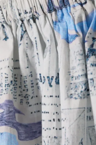Balloon Mini Cotton Skirt – White Newspaper/Blue Flame