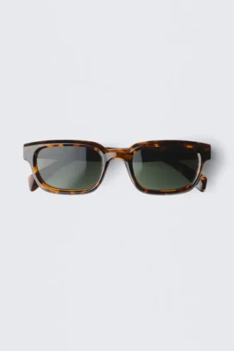 Bold Rectangular Frame Unisex Sunglasses – Tortoiseshell – Dark Lenses