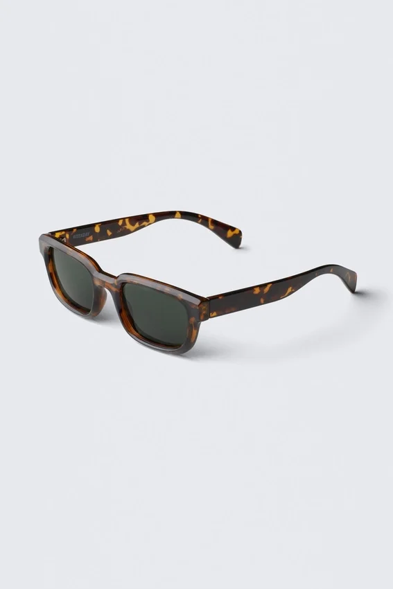 Bold Rectangular Frame Unisex Sunglasses – Tortoiseshell – Dark Lenses Bold Rectangular Frame Unisex Sunglasses – Tortoiseshell – Dark Lenses