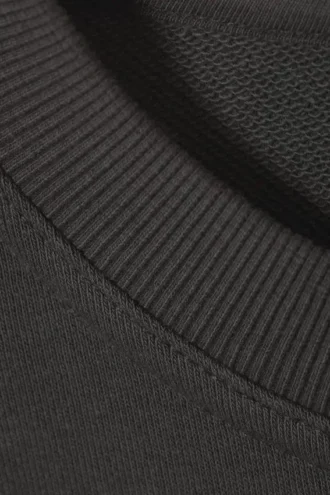 Boxy Crew Neck Sweatshirt – off Black