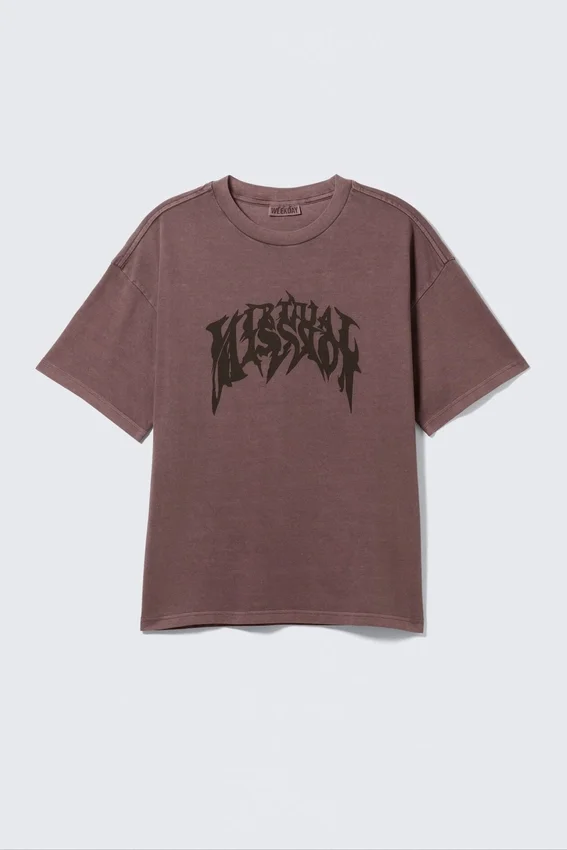Boxy Graphic T-Shirt – Dark Red Boxy Graphic T-Shirt – Dark Red