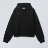 Boxy Heavyweight Hoodie – Black Boxy Heavyweight Hoodie – Black