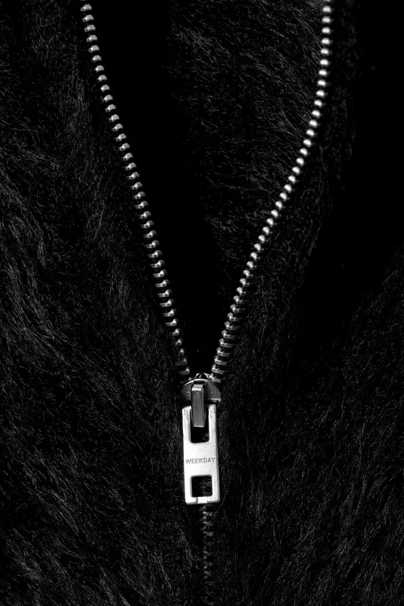 Boxy Knitted Hairy Zip Hoodie – Black Boxy Knitted Hairy Zip Hoodie – Black