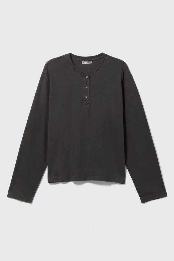 Boxy Long-Sleeved Henley T-Shirt – Dark Grey Boxy Long-Sleeved Henley T-Shirt – Dark Grey