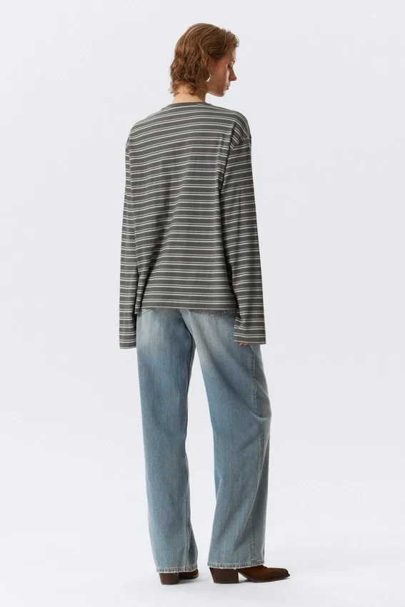 Boxy Long-Sleeved Henley T-Shirt – Striped Dark Grey Boxy Long-Sleeved Henley T-Shirt – Striped Dark Grey
