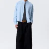 Boxy Long-Sleeved Oxford Shirt – Light Blue Boxy Long-Sleeved Oxford Shirt – Light Blue