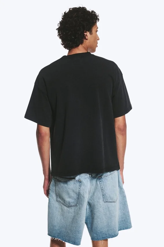 Boxy Printed Graphic T-Shirt – Black – Haunted Dreams Boxy Printed Graphic T-Shirt – Black – Haunted Dreams