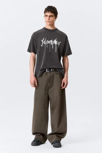 Boxy Printed Graphic T-Shirt – Black – Heartbeat