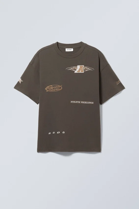 Boxy Printed Graphic T-Shirt – Dark Grey – Sports Logo Boxy Printed Graphic T-Shirt – Dark Grey – Sports Logo