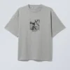 Boxy Printed Graphic T-Shirt – Grey – Donkey Reality Boxy Printed Graphic T-Shirt – Grey – Donkey Reality