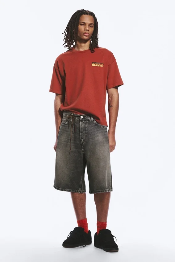 Boxy Printed Graphic T-Shirt – Red – Nebulith Boxy Printed Graphic T-Shirt – Red – Nebulith