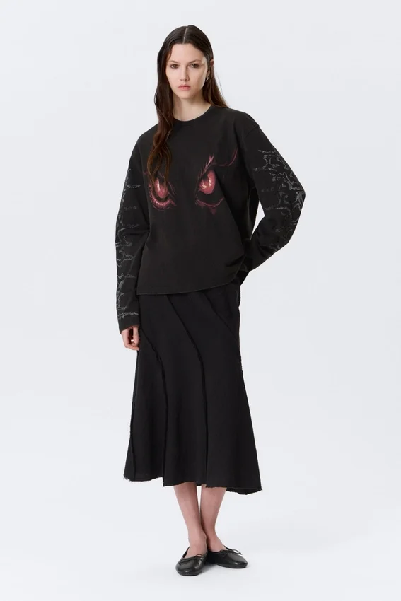 Boxy Printed Long-Sleeved Top – Washed Black – Dragon Gaze Boxy Printed Long-Sleeved Top – Washed Black – Dragon Gaze