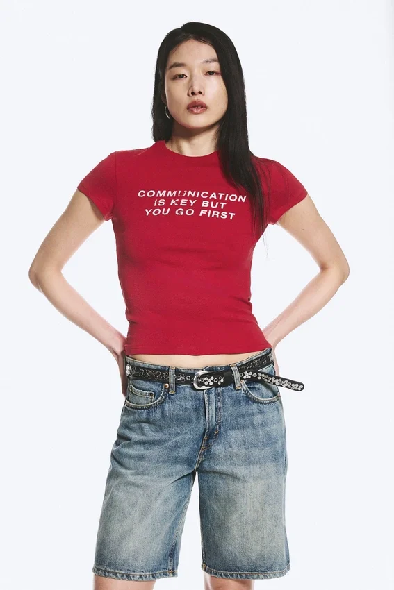 Boxy Printed Short-Sleeved T-Shirt – Red – Communication Boxy Printed Short-Sleeved T-Shirt – Red – Communication