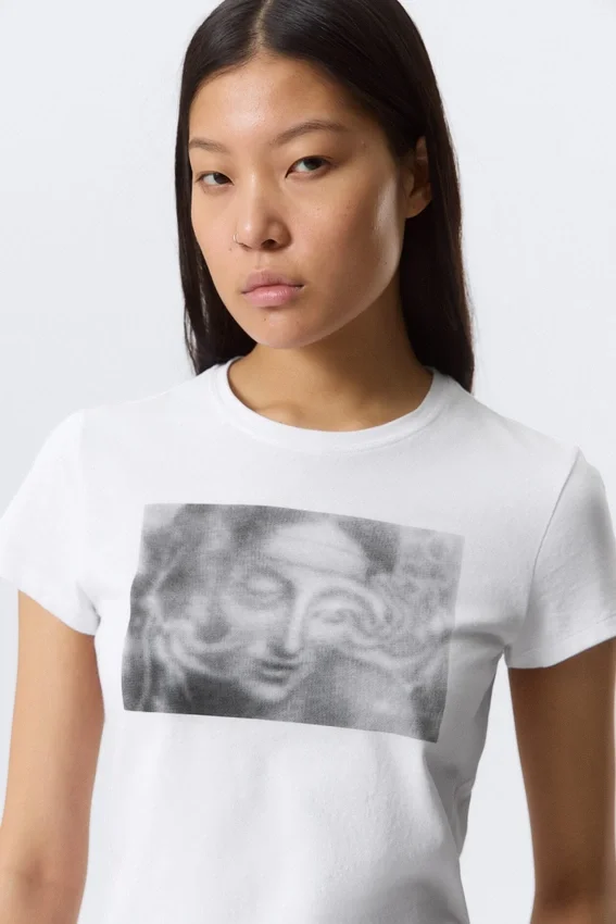 Boxy Printed Short-Sleeved T-Shirt – White – Misty Face Boxy Printed Short-Sleeved T-Shirt – White – Misty Face