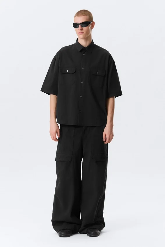 Boxy Short-Sleeved Cotton Shirt – Black Boxy Short-Sleeved Cotton Shirt – Black