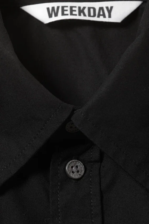 Boxy Short-Sleeved Cotton Shirt – Black Boxy Short-Sleeved Cotton Shirt – Black
