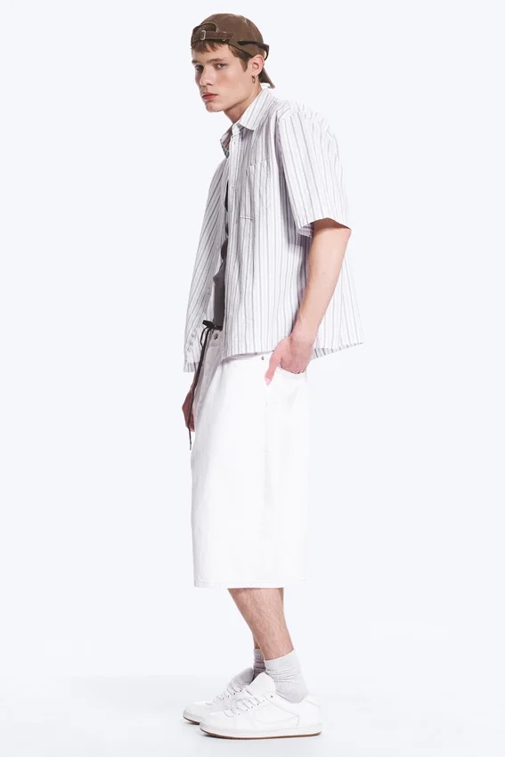 Boxy Short-Sleeved Cotton Shirt – Striped Light Dusty Beige Boxy Short-Sleeved Cotton Shirt – Striped Light Dusty Beige