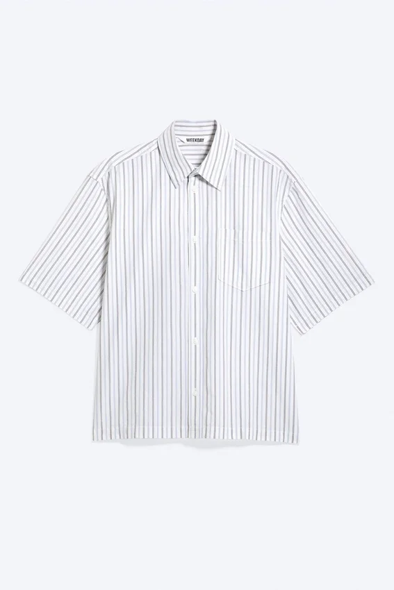 Boxy Short-Sleeved Cotton Shirt – Striped Light Dusty Beige Boxy Short-Sleeved Cotton Shirt – Striped Light Dusty Beige