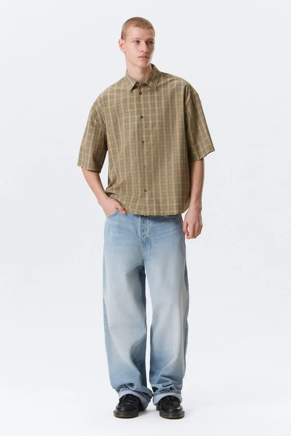 Boxy Short-Sleeved Shirt – Checked Beige Boxy Short-Sleeved Shirt – Checked Beige