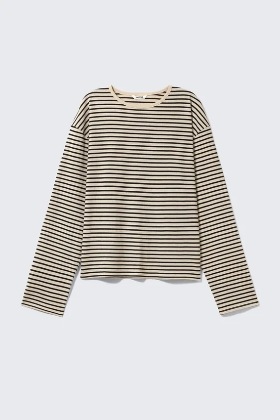Boxy Sleeve T-Shirt – Striped Black Boxy Sleeve T-Shirt – Striped Black