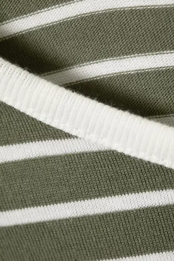 Boxy Sleeve T-Shirt – Striped Khaki Boxy Sleeve T-Shirt – Striped Khaki