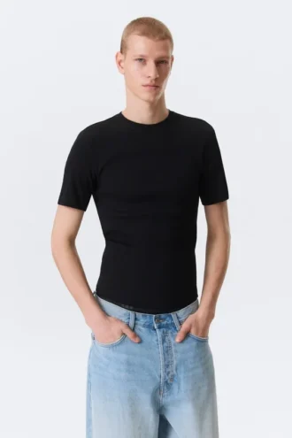 Boxy Slim Fit Ribbed T-Shirt – Black