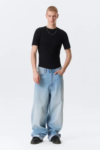 Boxy Slim Fit Ribbed T-Shirt – Black