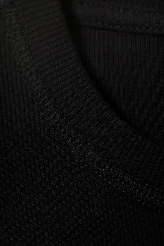 Boxy Slim Fit Ribbed T-Shirt – Black Boxy Slim Fit Ribbed T-Shirt – Black