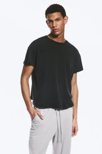 Cap-Sleeved Boxy Cotton T-Shirt – Worn Black Cap-Sleeved Boxy Cotton T-Shirt – Worn Black