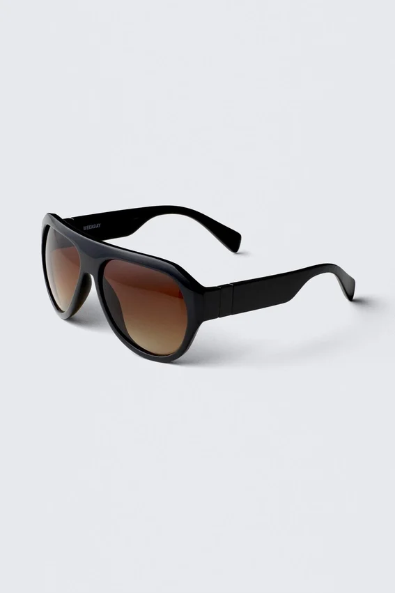 Chunky Aviator Unisex Sunglasses – Black – Brown Lenses Chunky Aviator Unisex Sunglasses – Black – Brown Lenses